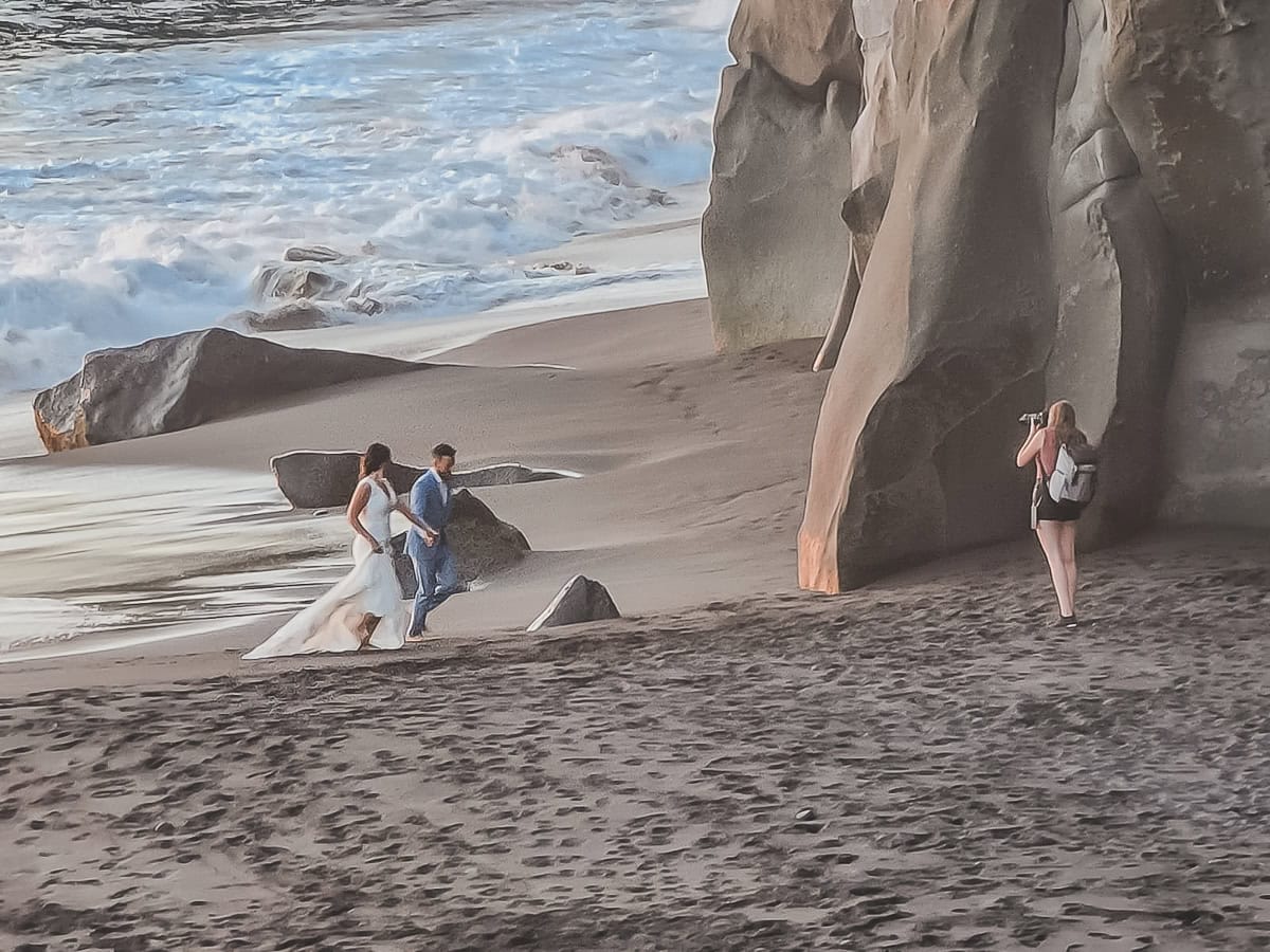 After Wedding Shooting Frankreich Ile de la Reunion Beach wedding Hochzeitsfotograf Mühlacker Destination Wedding Photographer Germany Strandhochzeit Fotograf Baden-Württemberg Lava beach photoshooting