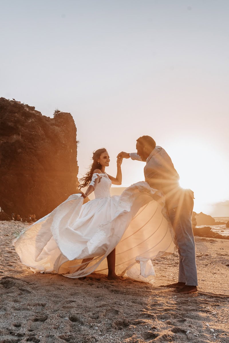 After Wedding Shooting Frankreich Ile de la Reunion Beach wedding Hochzeitsfotograf Mühlacker Destination Wedding Photographer Germany Strandhochzeit Fotograf Baden-Württemberg Sunset wedding shooting